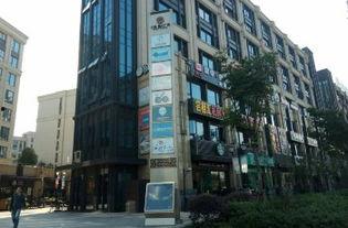 明星小区广场地址,繁华都市中的静谧绿洲